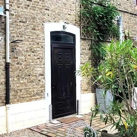 Neuf Garance 35 M2 Salin De Giraud *